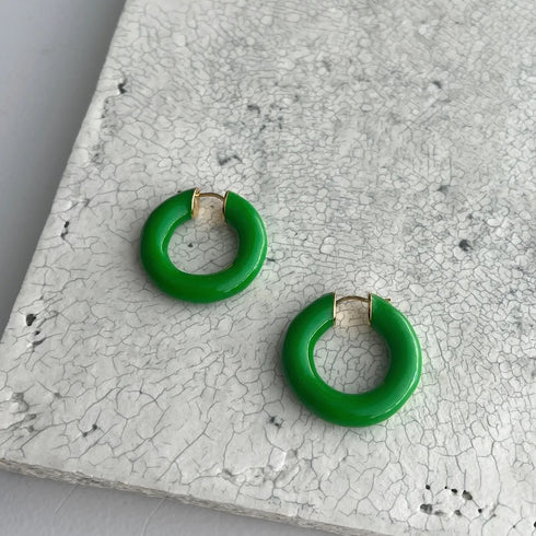 Big hoop pierce